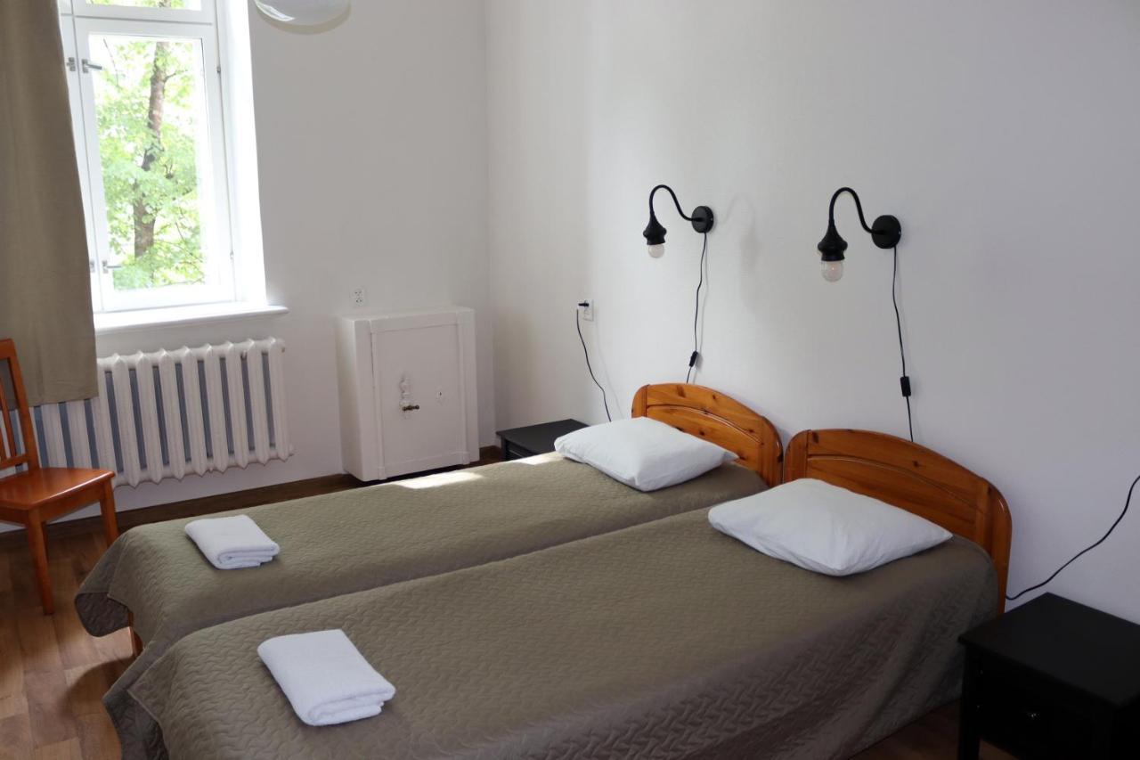 Hostel Louna Parnu Exterior photo
